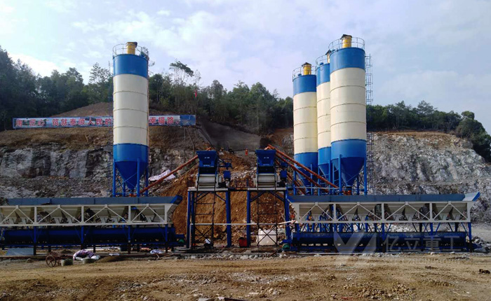 50混凝土攪拌站設(shè)備用戶現(xiàn)場(chǎng)實(shí)拍